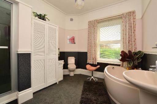 Spectacular Sea View Double, With Exclusive Bathroom & Use Of Patio And Bike Store Margate Exterior photo