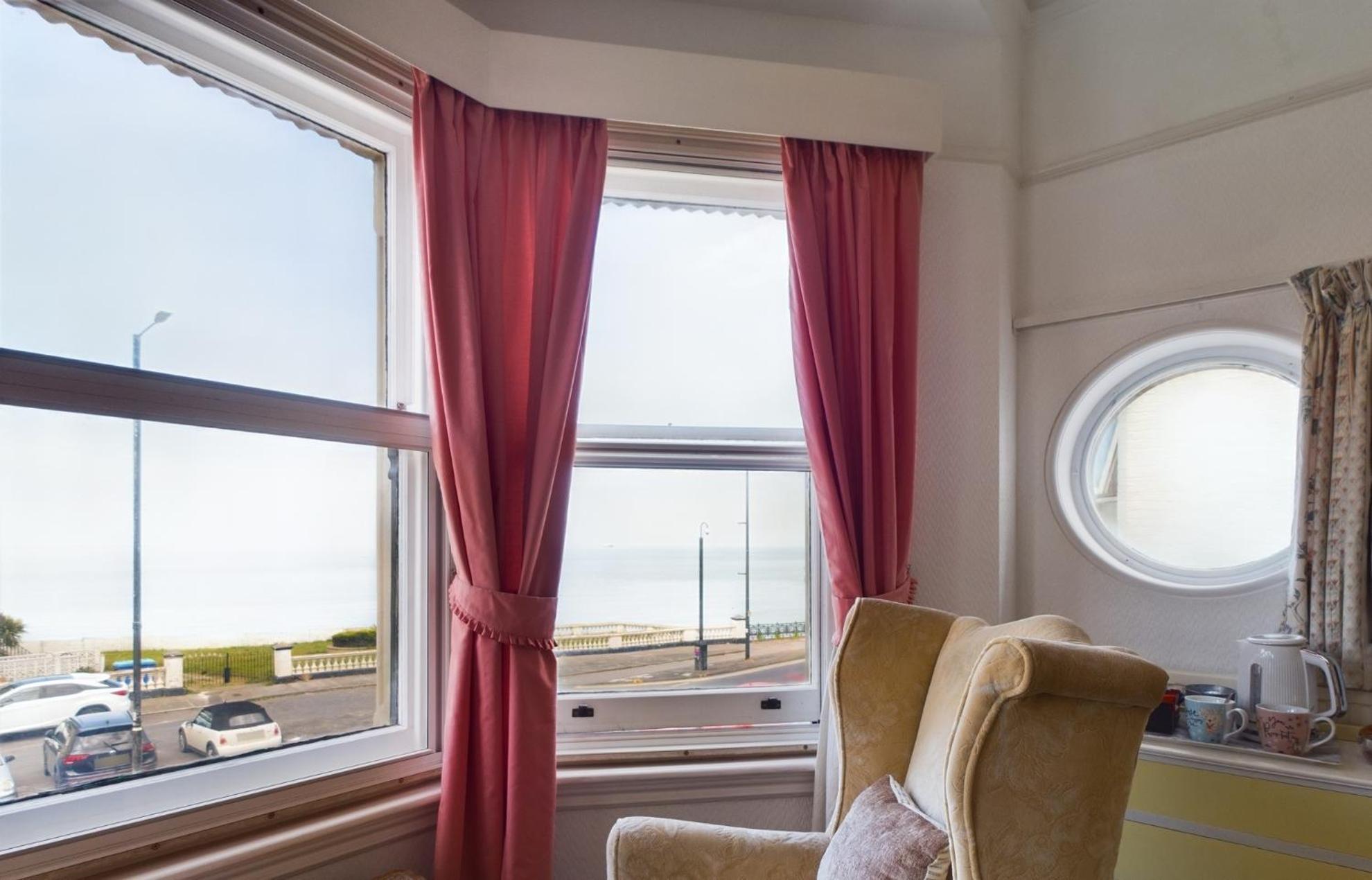 Spectacular Sea View Double, With Exclusive Bathroom & Use Of Patio And Bike Store Margate Exterior photo
